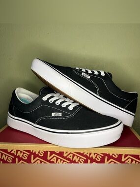 Vans comfycush era shoes